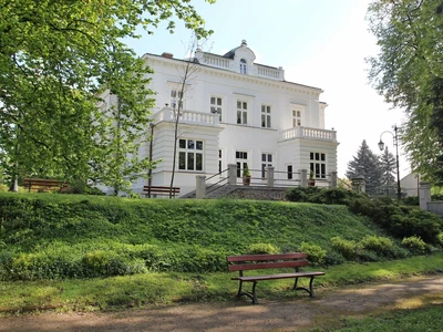 Muzeum Przyrody - Dwór Lutosławskich w Drozdowie