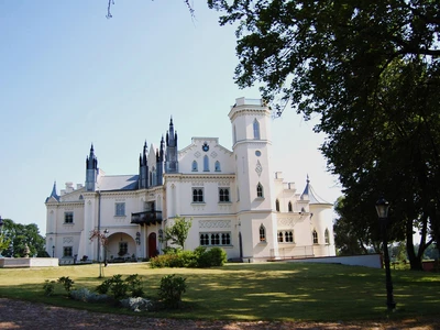 Muzeum Historyczne - Zespół Pałacowy w Patrykozach