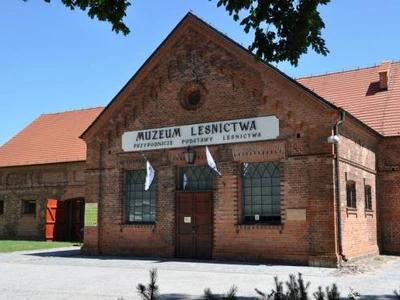 Muzeum Leśnictwa Ośrodka Kultury Leśnej w Gołuchowie - Powozownia