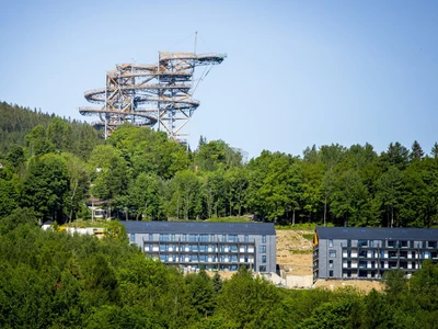 SKY WALK - Ścieżka w chmurach