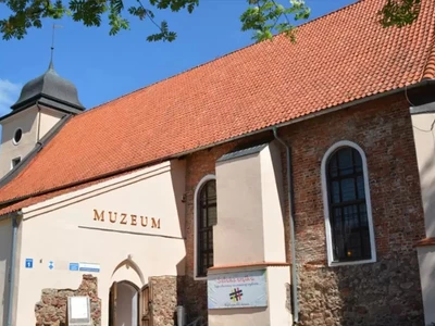 Salon Wystawowy i Dom Mrongowiusza - Muzeum Budownictwa Ludowego – Park Etnograficzny w Olsztynku