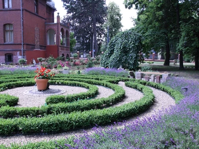 Park - lapidarium - Muzeum Miejskie Dzierżoniowa