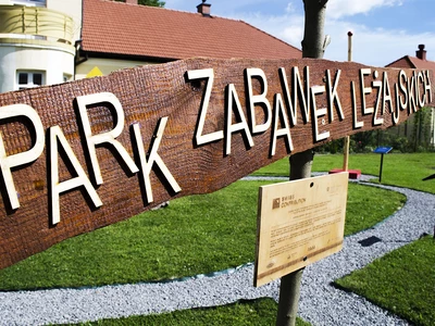 park-zabawek-lezajskich