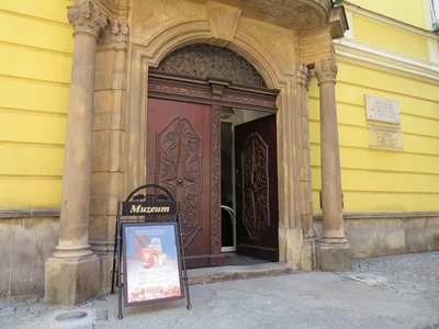 the-museum-of-old-commerce-in-swidnica