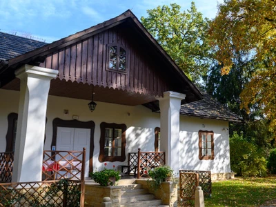 Muzeum Dwór w Dołędze - The District Museum in Tarnów