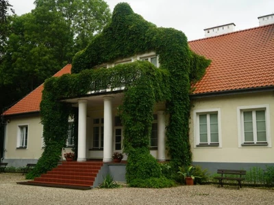 Muzeum Pozytywizmu w Gołotczyźnie -  Dwór Aleksandry Bąkowskiej - Muzeum Szlachty Mazowieckiej w Ciechanowie