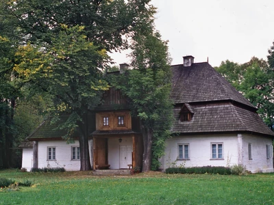 Dwór w Łopusznej - Muzeum Tatrzańskie im. dra Tytusa Chałubińskiego w Zakopanem