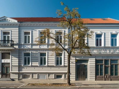 Art déco - Tenement of Art Nouveau