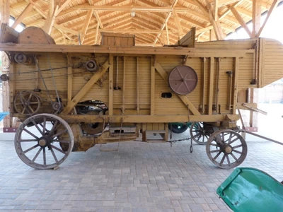 Equipment of large farmsteads